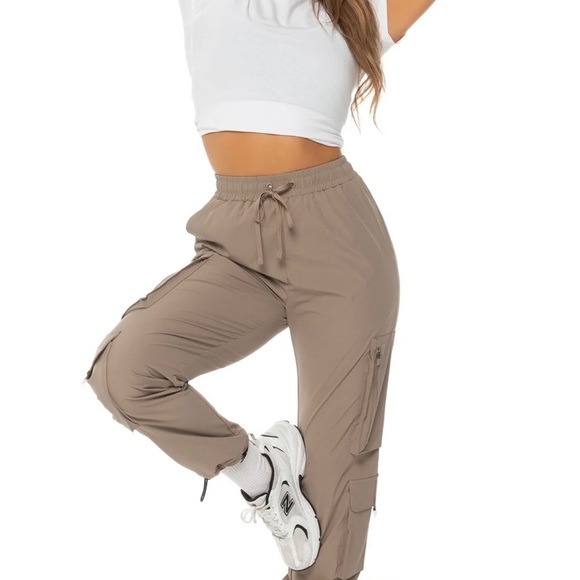 Elite Eleven Utility Cargo Pants - Picture 4 of 11